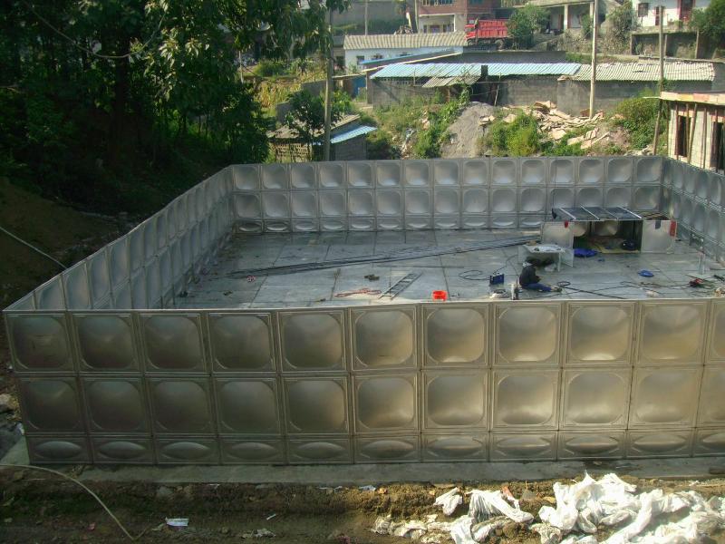 關于不銹鋼水箱裂縫修補快速解決方案